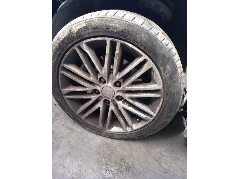 kia carens ( ) del año 2017