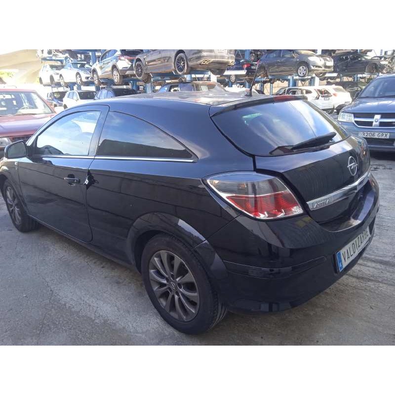 opel astra gtc del año 2010