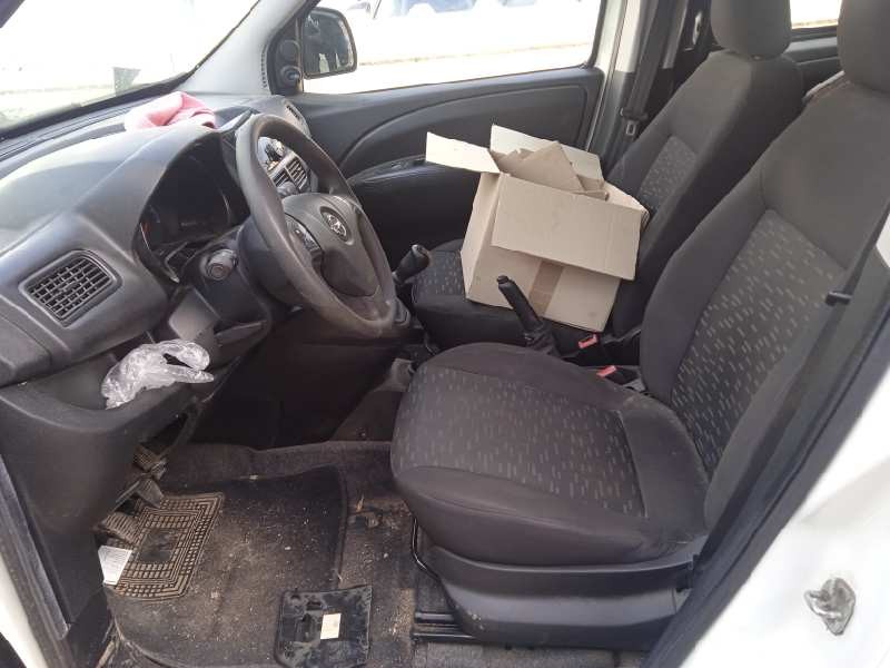 opel combo d del año 2014