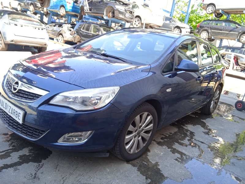 opel astra j sports tourer del año 2011