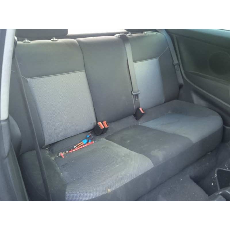 opel astra gtc del año 2010