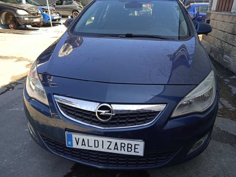 opel astra j sports tourer del año 2011