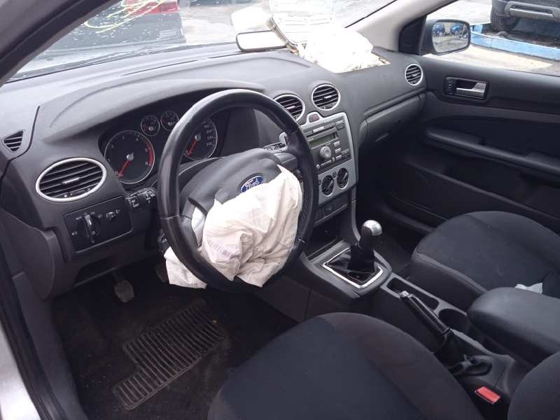 ford focus berlina (cap) del año 2005