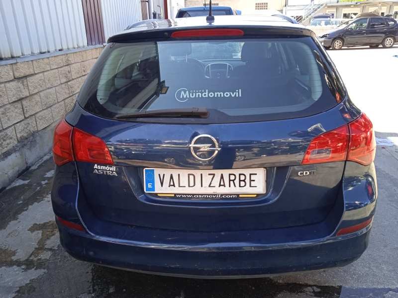 opel astra j sports tourer del año 2011