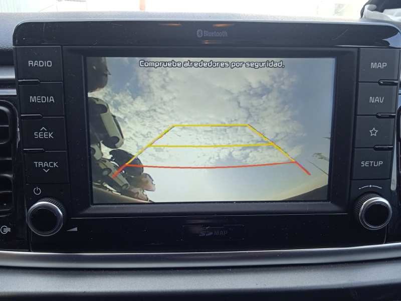 kia rio (yb) del año 2020