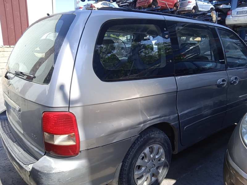 kia carnival ii del año 2004