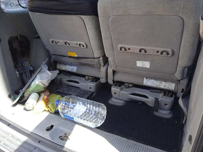 kia carnival ii del año 2004