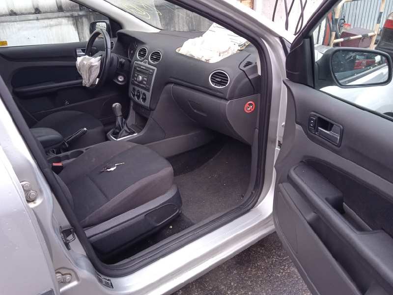 ford focus berlina (cap) del año 2005