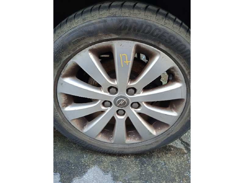 opel astra j sports tourer del año 2011