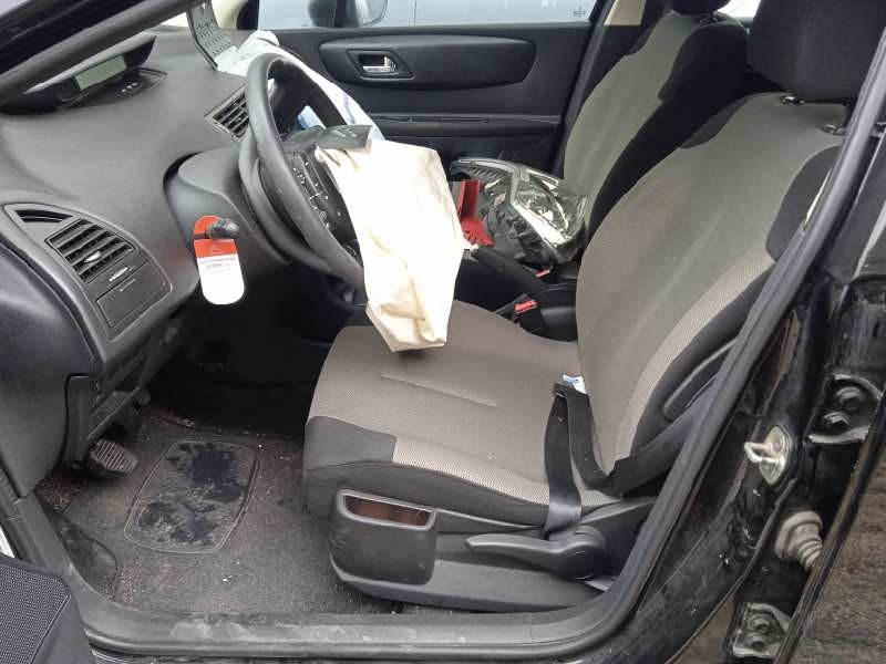 citroën c4 berlina del año 2010