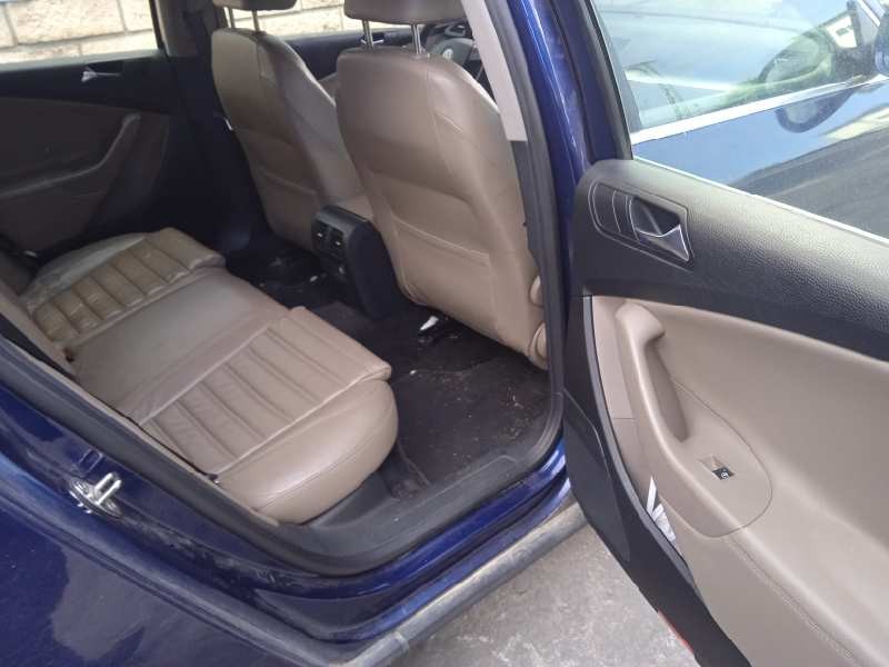 volkswagen passat variant (3c5) del año 2006