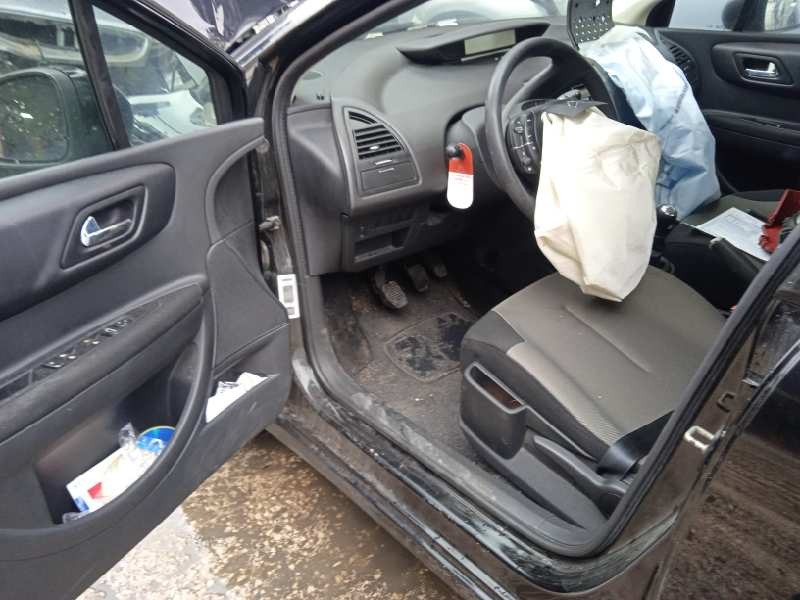 citroën c4 berlina del año 2010