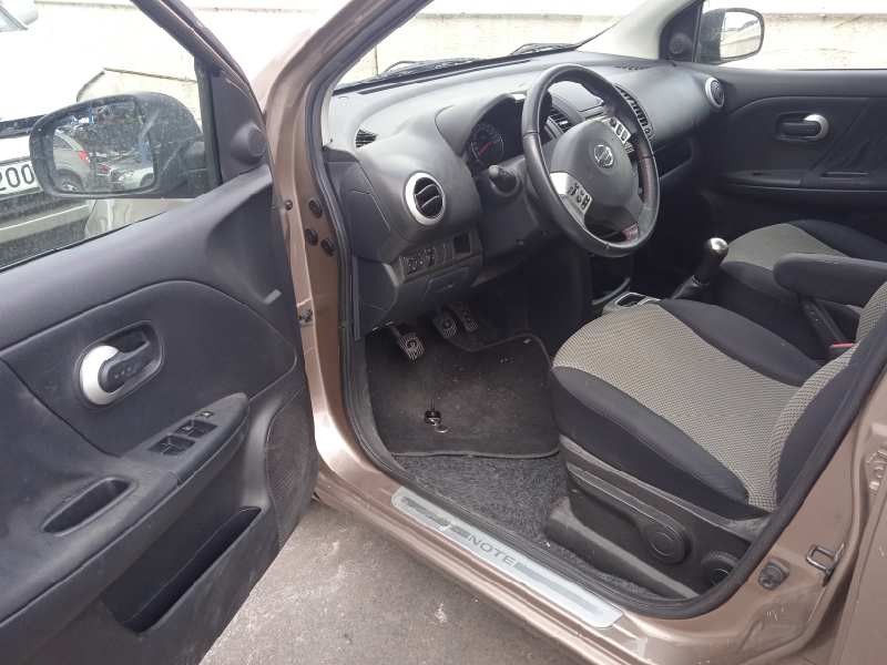 nissan note (e11e) del año 2012
