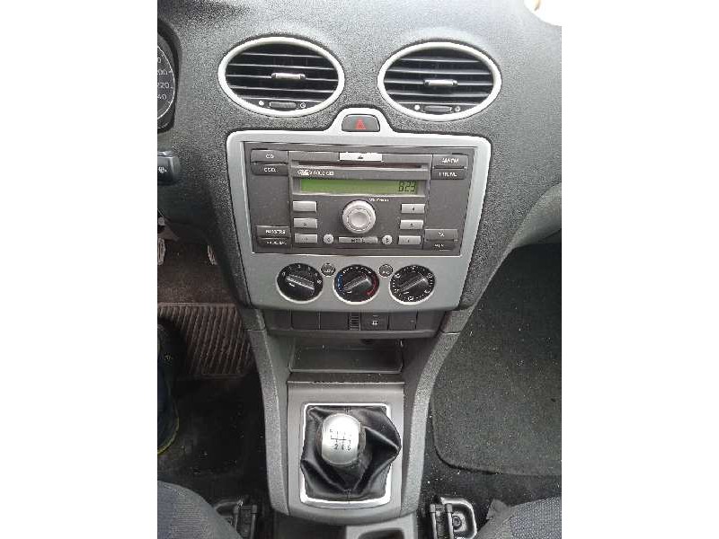 ford focus berlina (cap) del año 2005