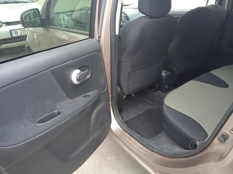 nissan note (e11e) del año 2012