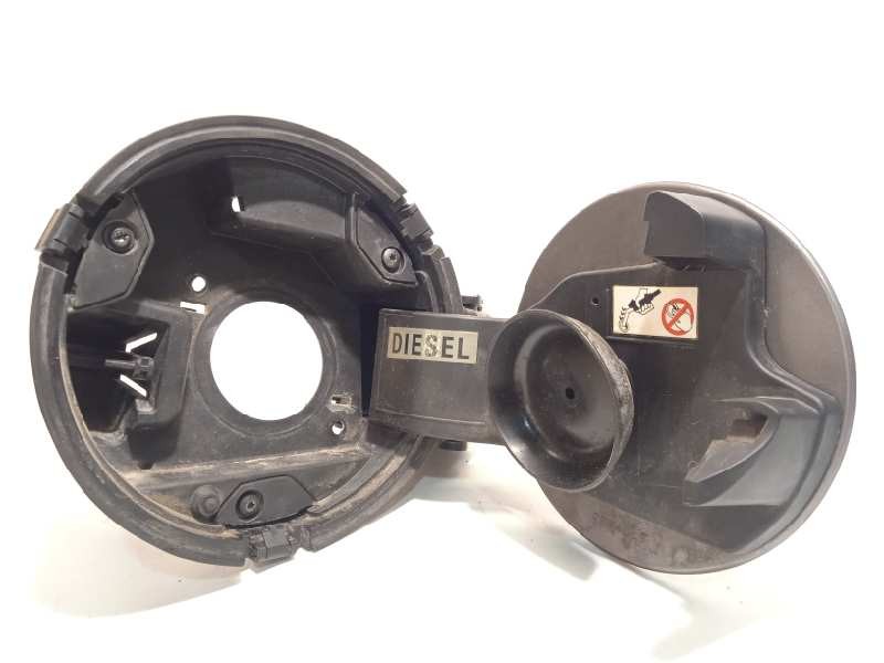 Recambio de tapa exterior combustible para renault laguna coupe monaco gp referencia OEM IAM 781200004R  