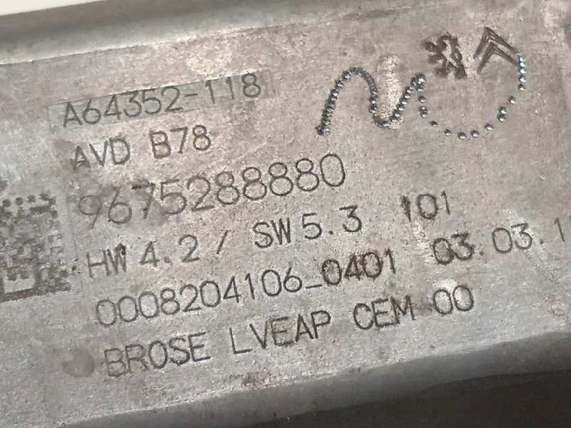 Recambio de elevalunas delantero derecho para citroën c4 picasso seduction referencia OEM IAM 9675924680  9675288880