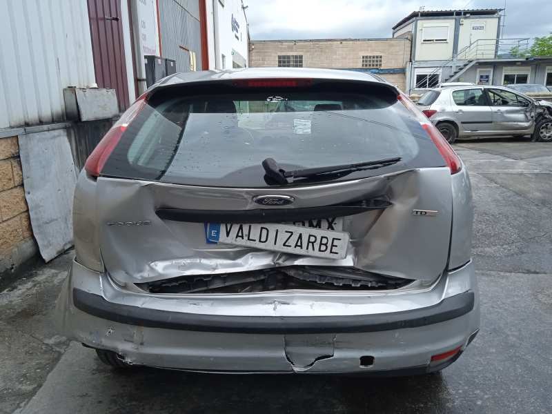 ford focus berlina (cap) del año 2005