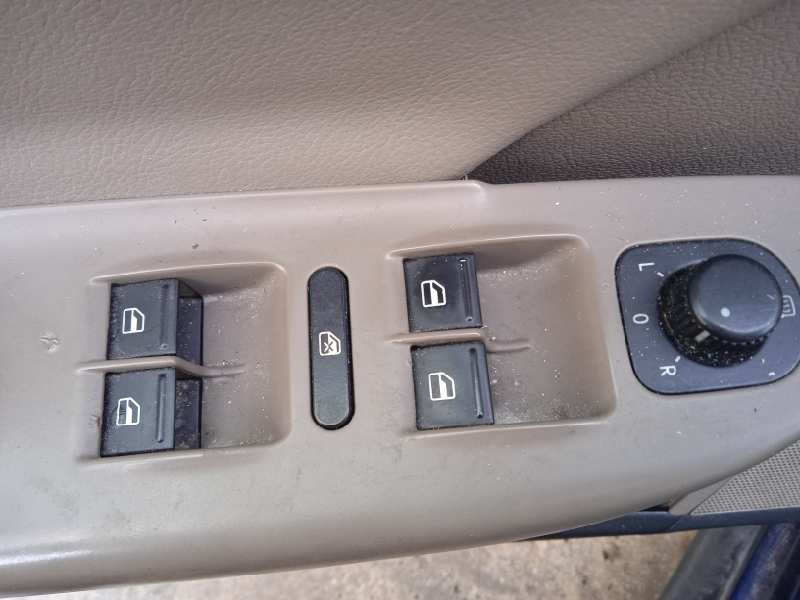 volkswagen passat variant (3c5) del año 2006