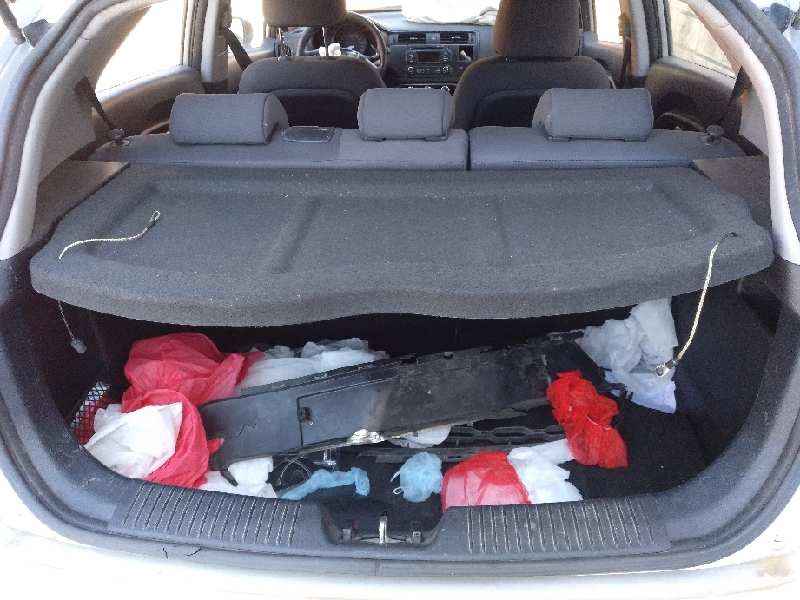 kia rio del año 2012