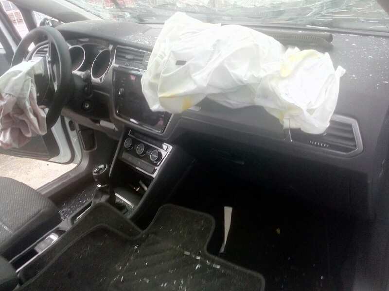 volkswagen touran (5t1) del año 2018