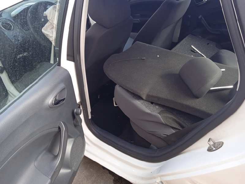 seat ibiza (6j5) del año 2015