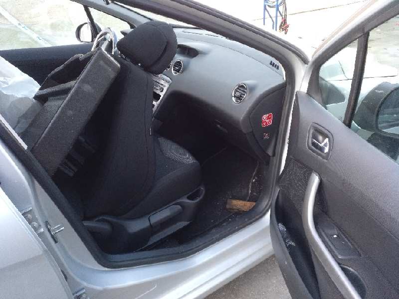 peugeot 308 del año 2009