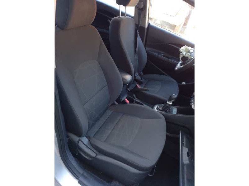 kia rio del año 2012