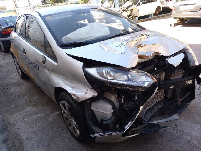 kia rio del año 2012