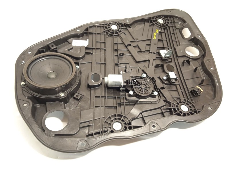 ELEVALUNAS DELANTERO DERECHO 82480G5110 82460G5010 