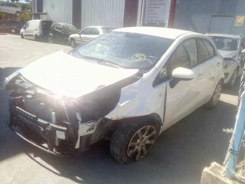 kia rio del año 2014