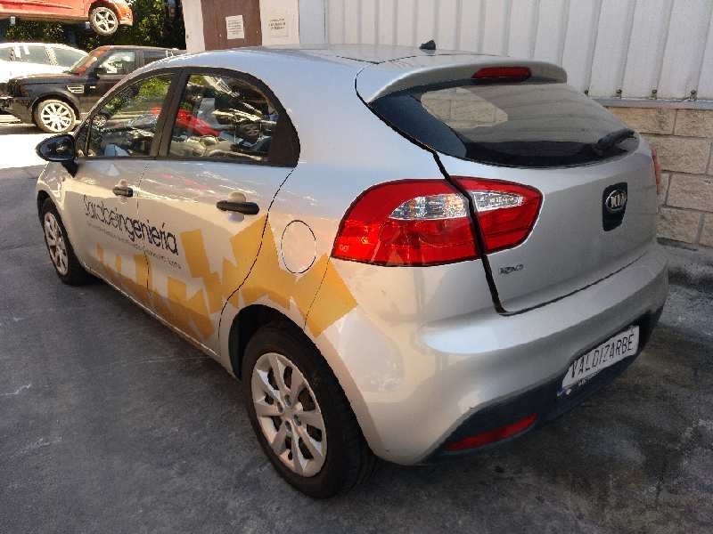 kia rio del año 2012