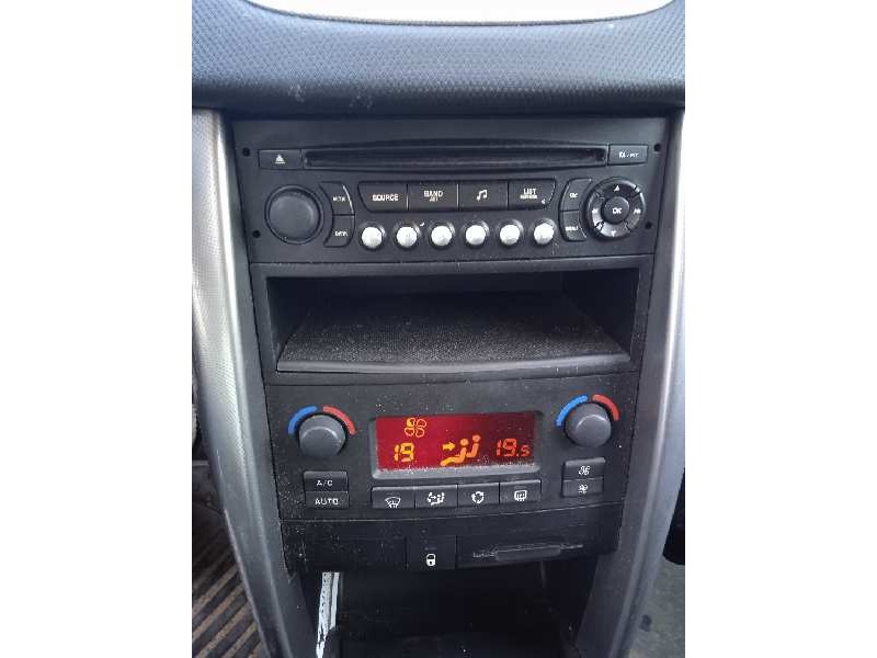 peugeot 207 del año 2007