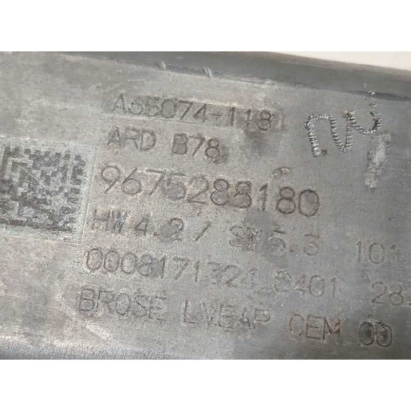 Recambio de elevalunas trasero derecho para citroën c4 picasso seduction referencia OEM IAM 9676172380  9675288180