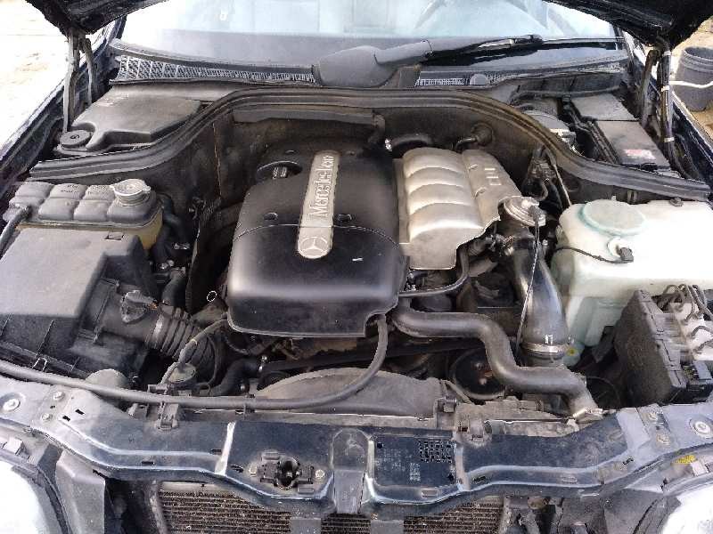mercedes-benz clase c (w202) berlina del año 2000