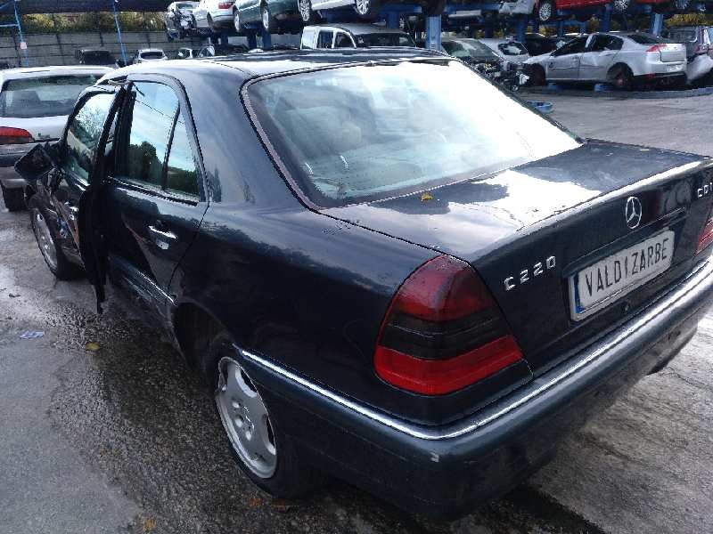 mercedes-benz clase c (w202) berlina del año 2000