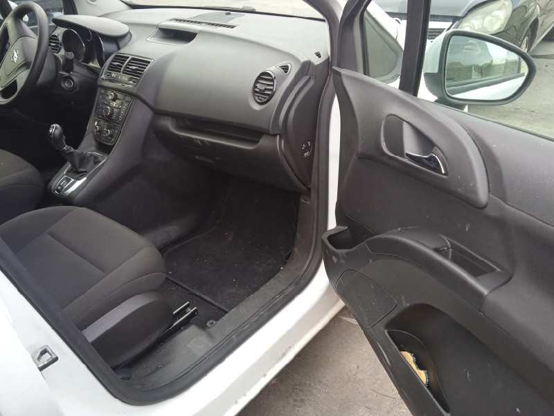 opel meriva b del año 2010