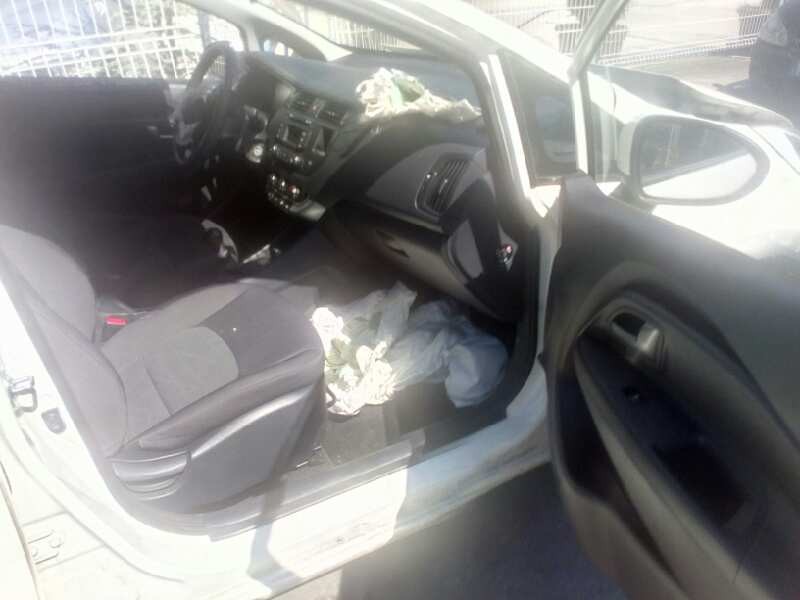 kia rio del año 2014