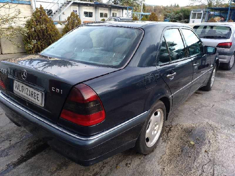 mercedes-benz clase c (w202) berlina del año 2000