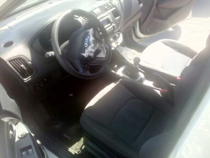 kia rio del año 2014