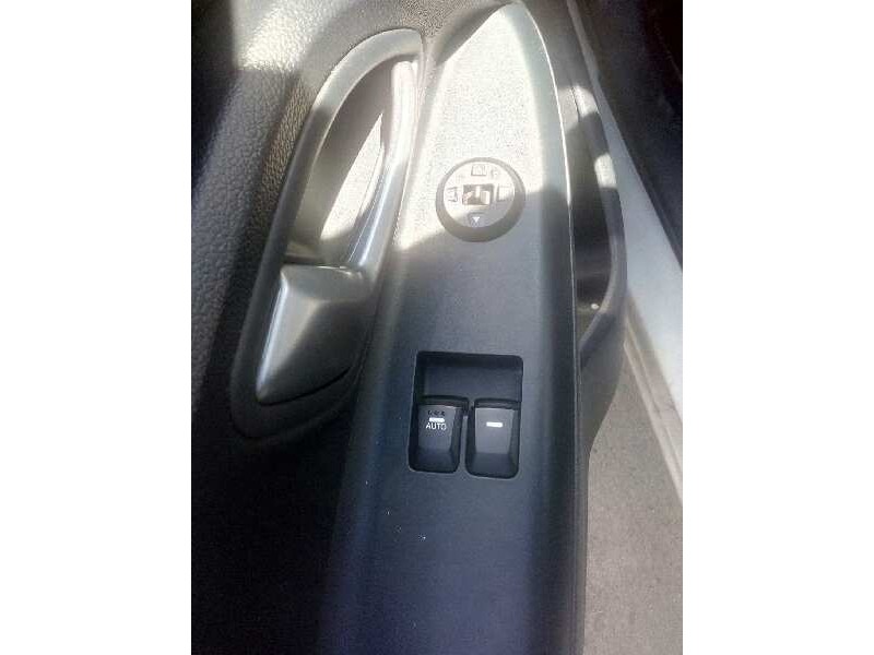 kia rio del año 2014