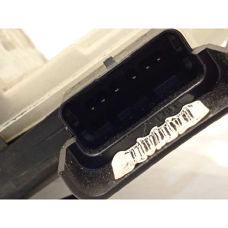 Recambio de cerradura puerta delantera derecha para citroën c4 cactus shine referencia OEM IAM 9819038480  