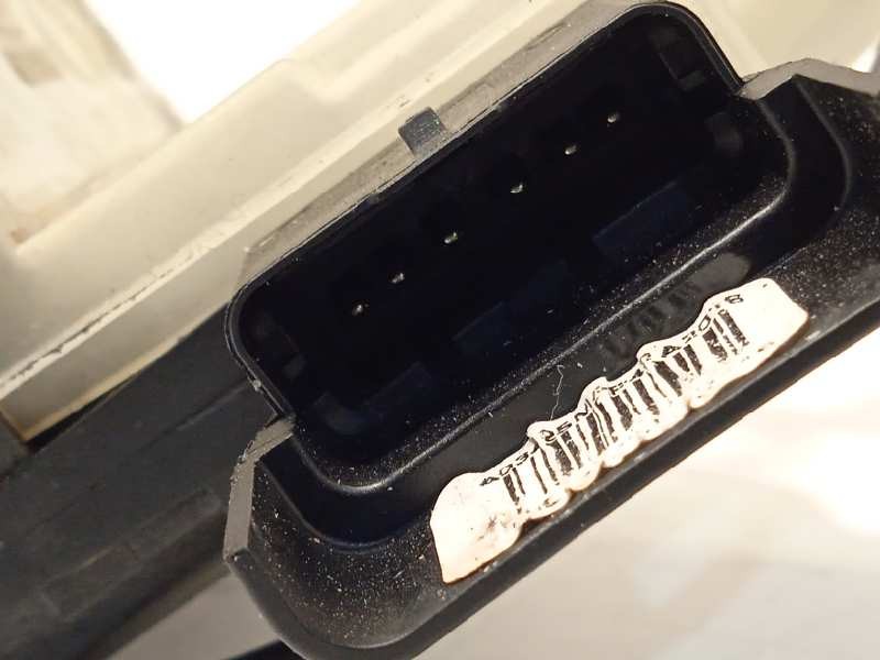 Recambio de cerradura puerta delantera derecha para citroën c4 cactus shine referencia OEM IAM 9819038480  