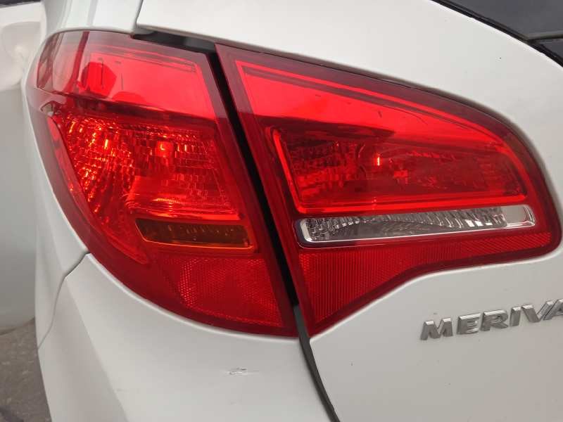 opel meriva b del año 2010