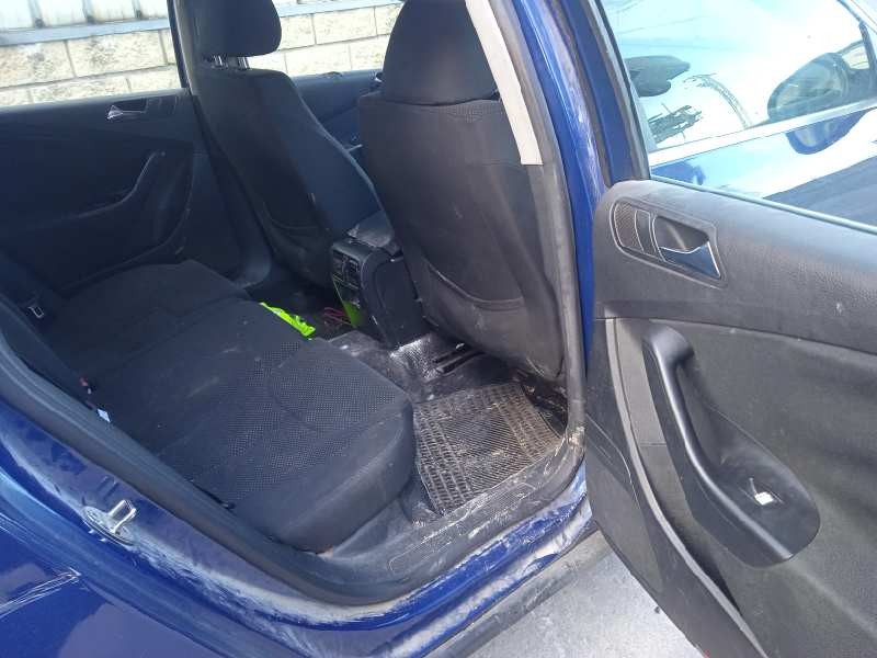 volkswagen passat variant (3c5) del año 2006