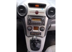 kia carens (un) del año 2009 2