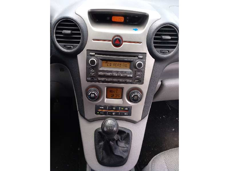 kia carens (un) del año 2009