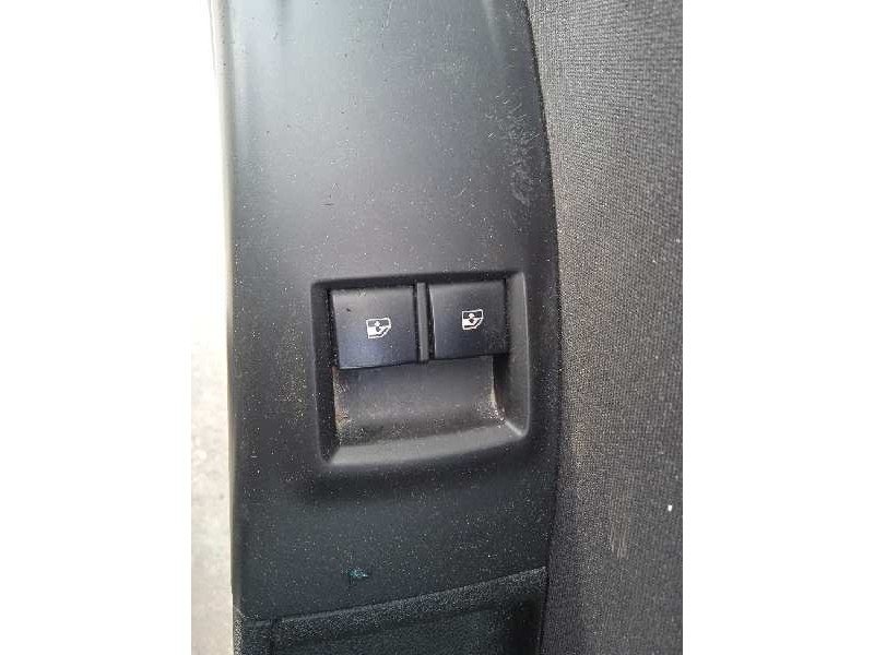 opel meriva b del año 2010