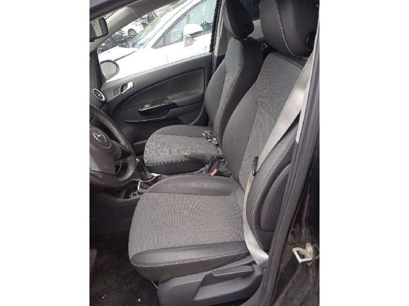 opel corsa d del año 2008