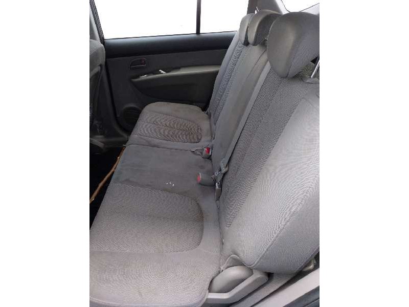 kia carens (un) del año 2009